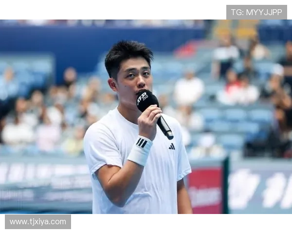 中国小将横扫劲敌强势晋级网球大师赛八强展现青春力量