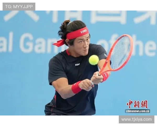 张之臻横扫劲敌强势晋级展现中国网球新力量引爆球迷热议