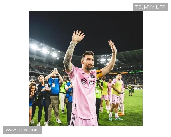 梅西加盟迈阿密国际后首次亮相正式比赛 震撼表现引发全球关注